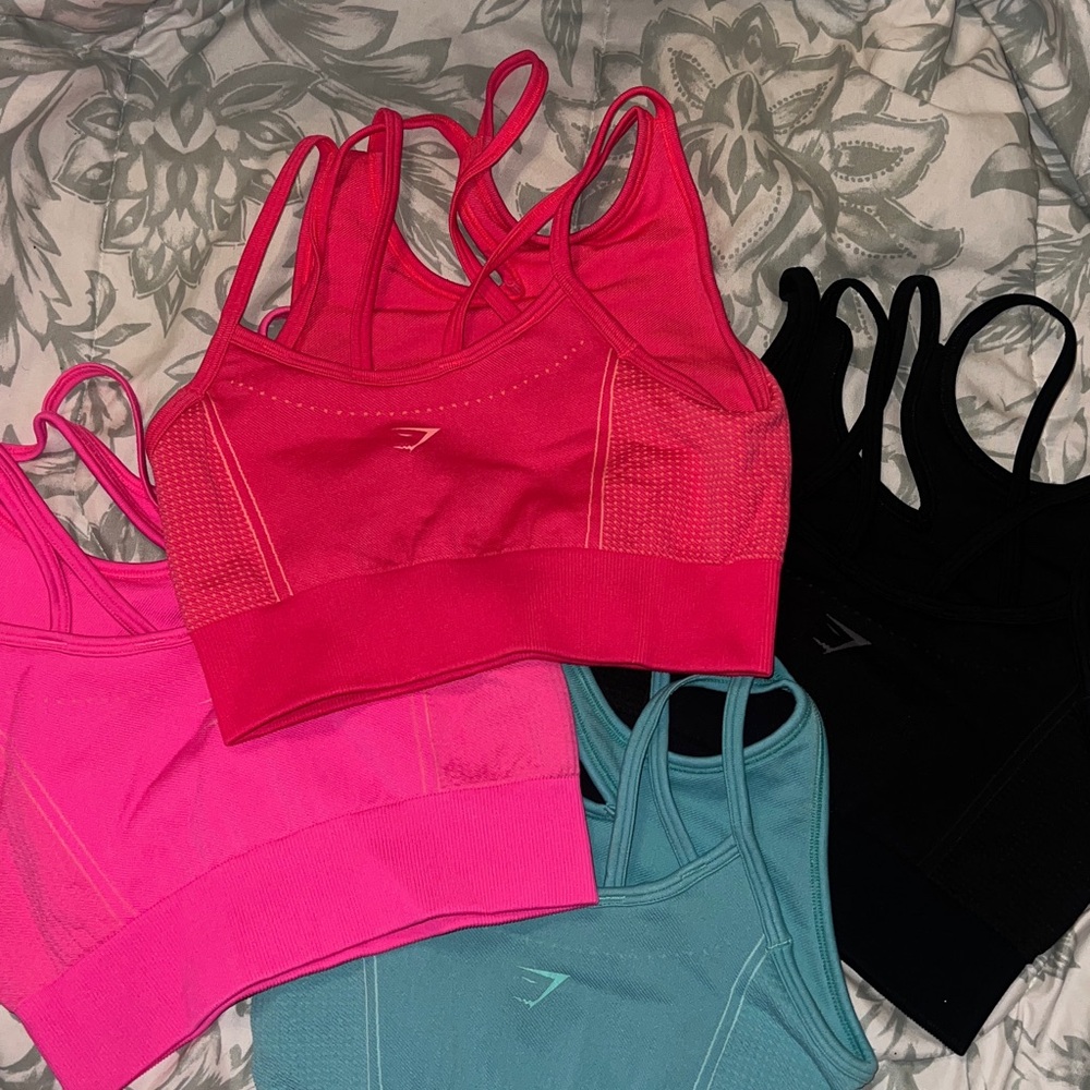 4 size Small Gymshark sports bras - Picture 6 of 6